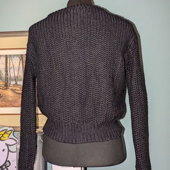 Brandy Melville cropped black sweater, one size - Picture 3 of 9
